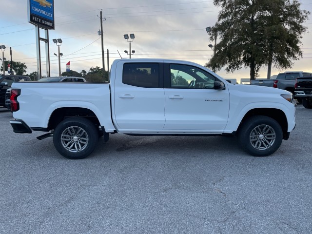 new 2024 Chevrolet Colorado car, priced at $35,065