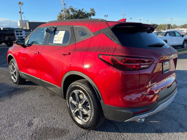 new 2025 Chevrolet Blazer car, priced at $38,515