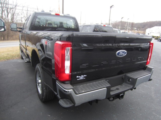 new 2025 Ford F-250 car, priced at $52,929