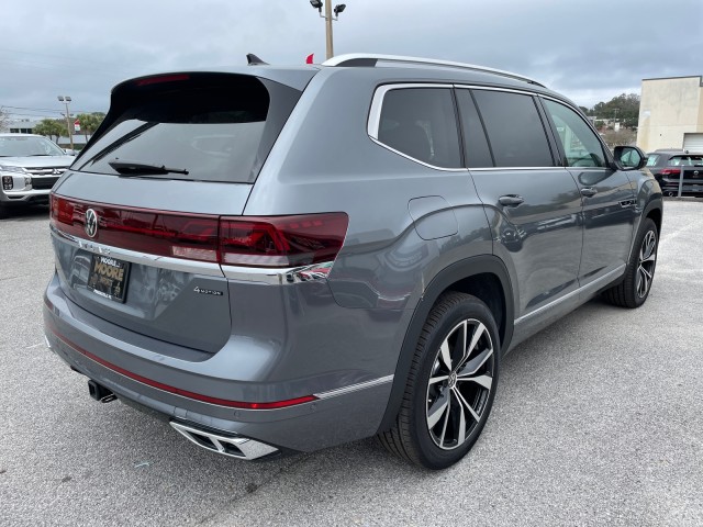 new 2025 Volkswagen Atlas car, priced at $56,366