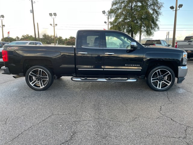 used 2017 Chevrolet Silverado 1500 car, priced at $34,975