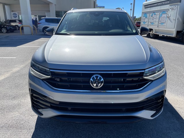 new 2024 Volkswagen Tiguan car, priced at $33,899