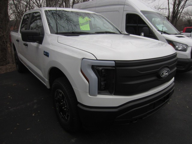 new 2024 Ford F-150 Lightning car, priced at $64,480