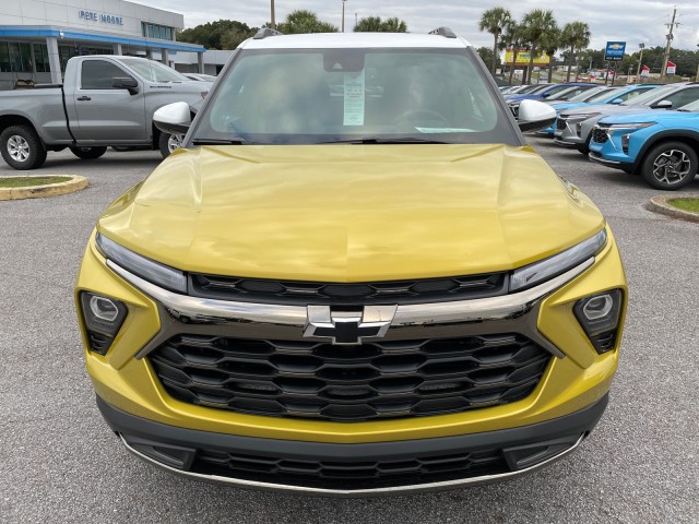 new 2025 Chevrolet TrailBlazer car, priced at $32,580