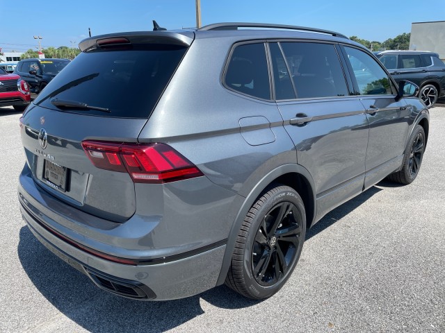 new 2024 Volkswagen Tiguan car, priced at $33,866