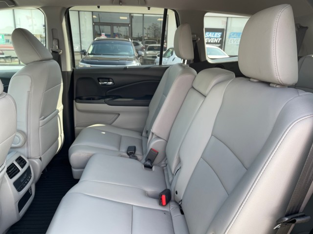 used 2020 Honda Pilot car, priced at $22,995