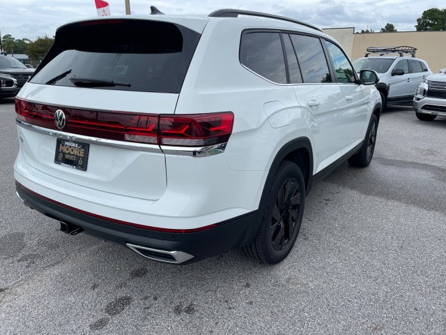 new 2024 Volkswagen Atlas car, priced at $43,599