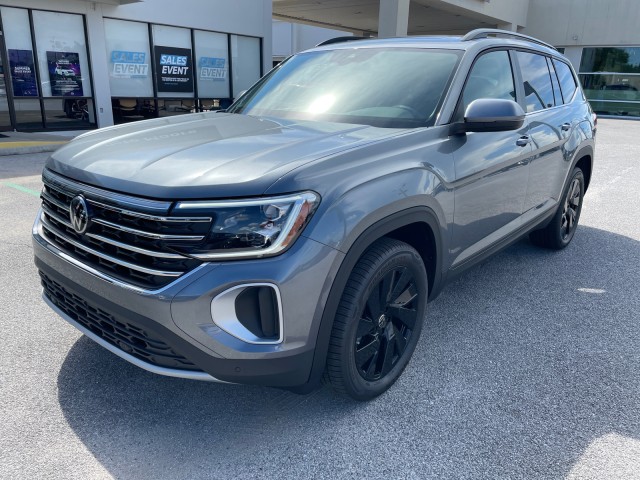 new 2024 Volkswagen Atlas car, priced at $43,999