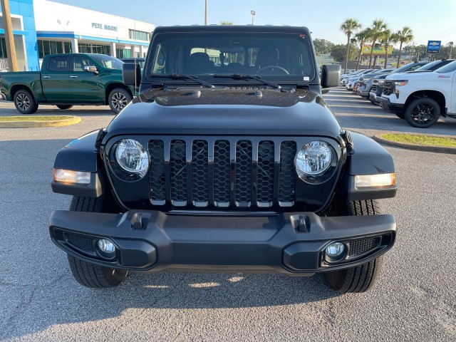 used 2022 Jeep Gladiator car, priced at $36,995