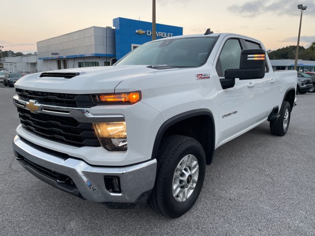 used 2024 Chevrolet Silverado 2500HD car, priced at $52,995