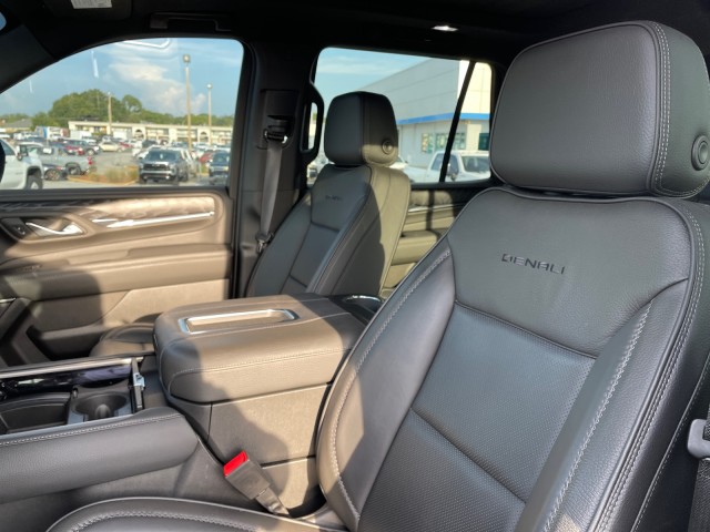 used 2022 GMC Yukon car, priced at $69,995