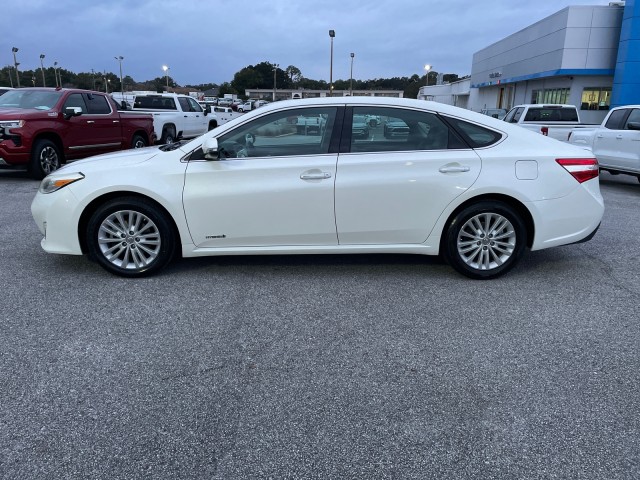 used 2013 Toyota Avalon Hybrid car, priced at $9,995