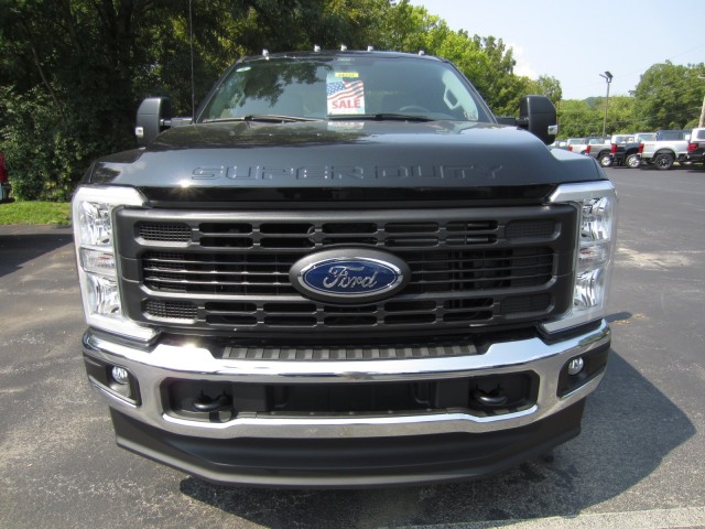 new 2024 Ford F-250 car, priced at $53,599