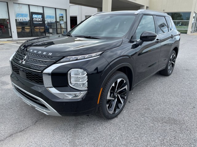 new 2024 Mitsubishi Outlander car, priced at $37,280