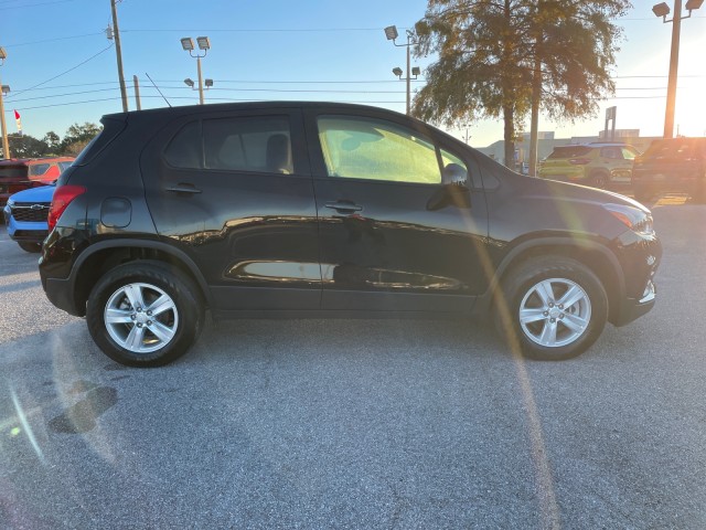 used 2022 Chevrolet Trax car, priced at $19,995