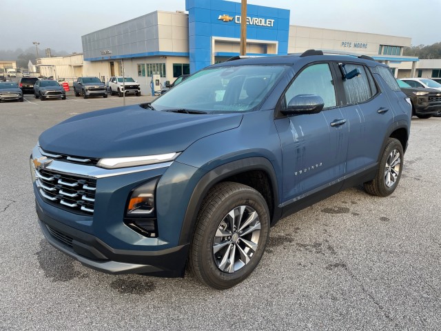 new 2025 Chevrolet Equinox car, priced at $33,490