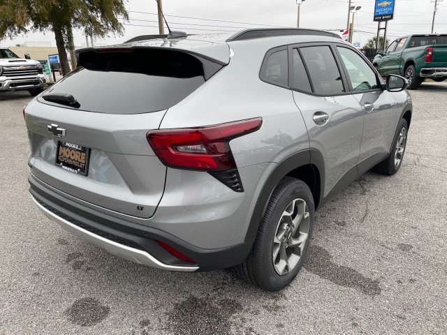 new 2025 Chevrolet Trax car, priced at $25,260