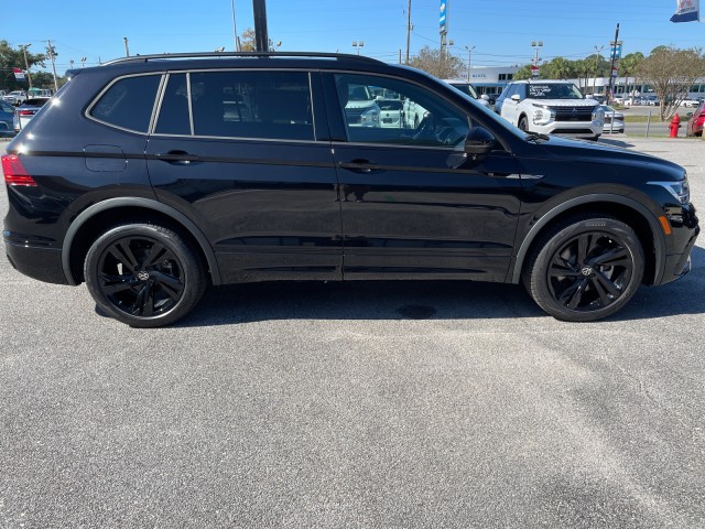 new 2024 Volkswagen Tiguan car, priced at $35,399