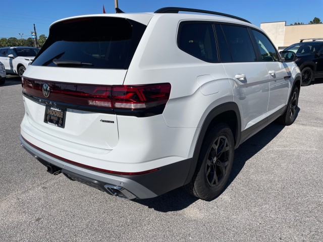 new 2025 Volkswagen Atlas car, priced at $46,599