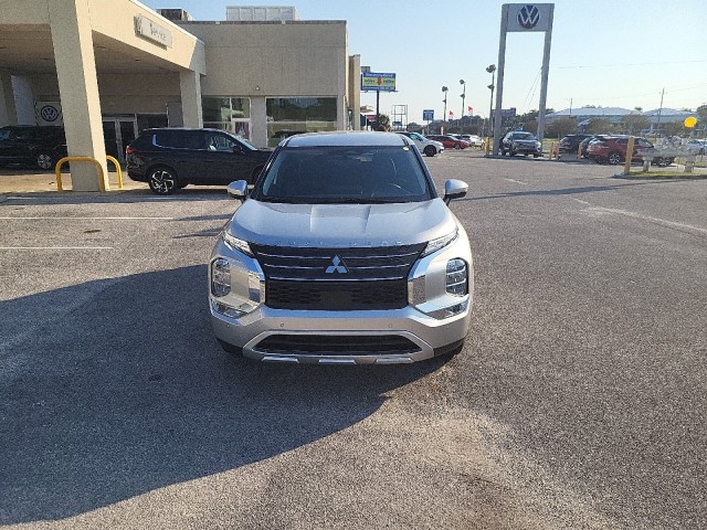 new 2024 Mitsubishi Outlander car, priced at $33,815