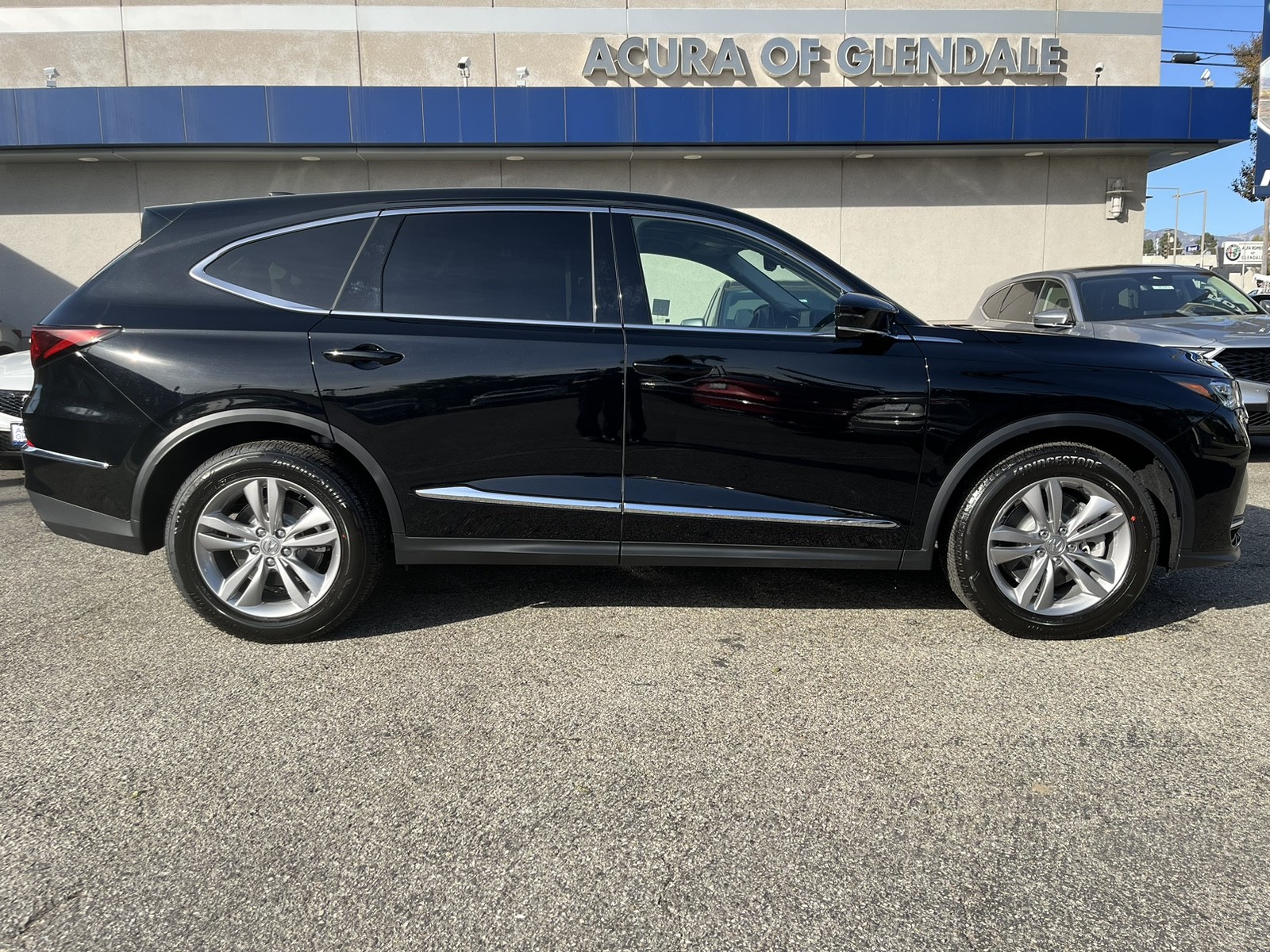 new 2025 Acura MDX car, priced at $53,150