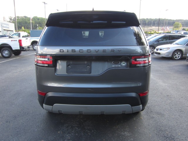 used 2017 Land Rover Discovery car, priced at $17,895