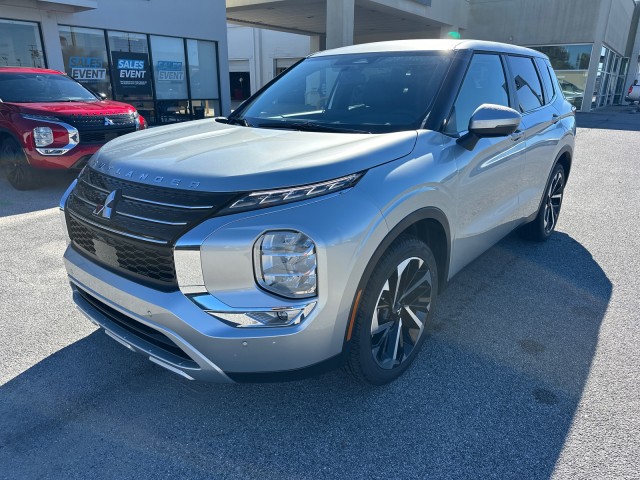 new 2024 Mitsubishi Outlander car, priced at $33,930