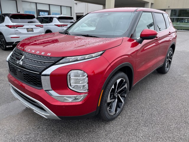 new 2024 Mitsubishi Outlander car, priced at $34,585