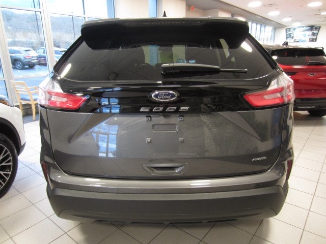 new 2024 Ford Edge car, priced at $36,456