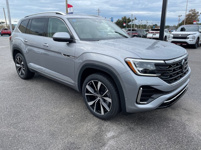 new 2025 Volkswagen Atlas car, priced at $53,591