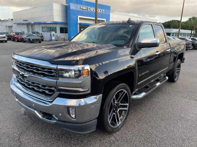 used 2017 Chevrolet Silverado 1500 car, priced at $34,975