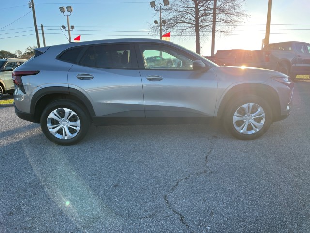 used 2024 Chevrolet Trax car, priced at $24,995