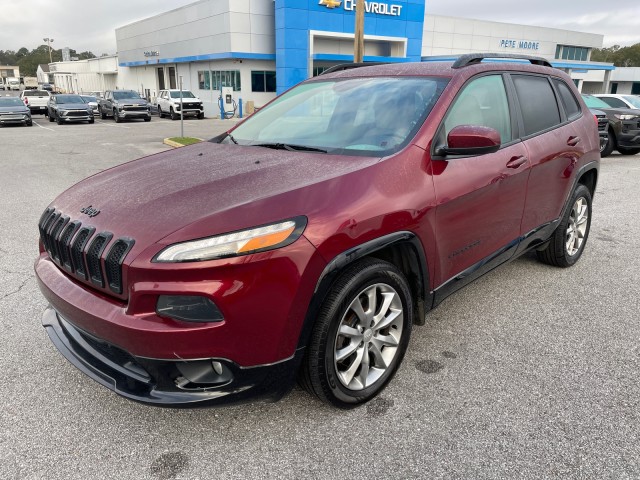 used 2018 Jeep Cherokee car, priced at $13,995