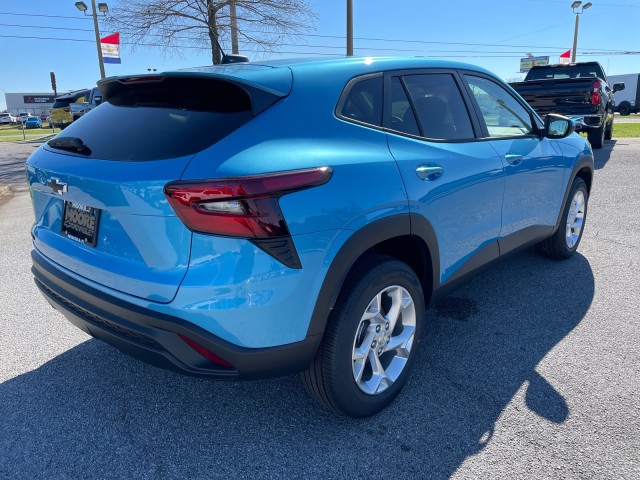 new 2025 Chevrolet Trax car, priced at $23,160