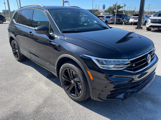 new 2024 Volkswagen Tiguan car, priced at $35,399