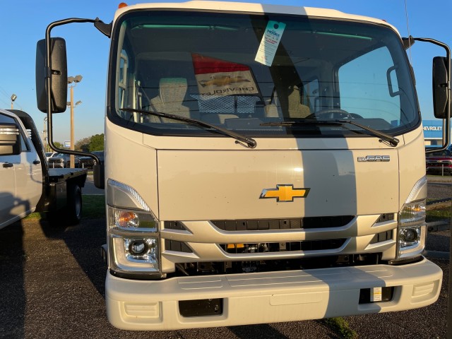 new 2024 Chevrolet 4500 HG LCF Gas car, priced at $75,772