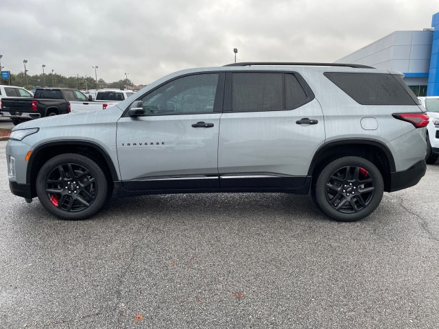 used 2023 Chevrolet Traverse car, priced at $40,995