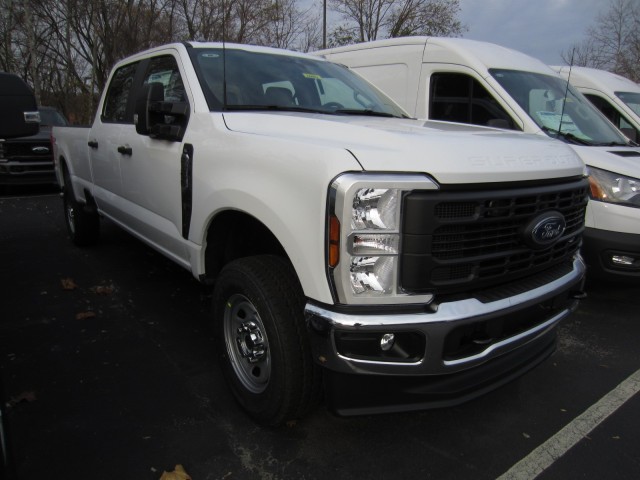 new 2024 Ford F-350 car, priced at $57,275