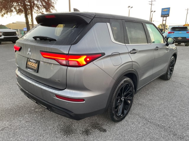 used 2023 Mitsubishi Outlander car, priced at $30,995