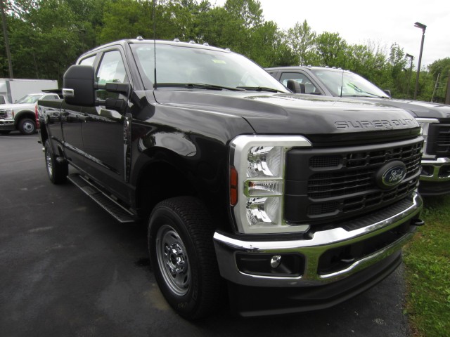 new 2024 Ford F-250 car, priced at $54,953