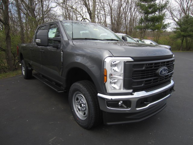 new 2024 Ford F-350 car, priced at $56,495