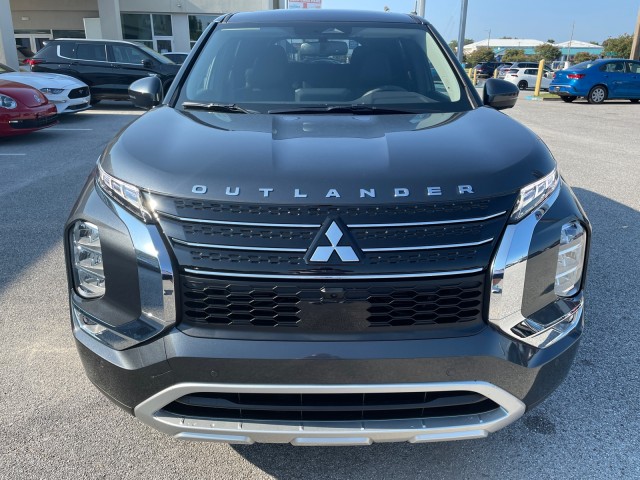 new 2024 Mitsubishi Outlander car, priced at $36,285