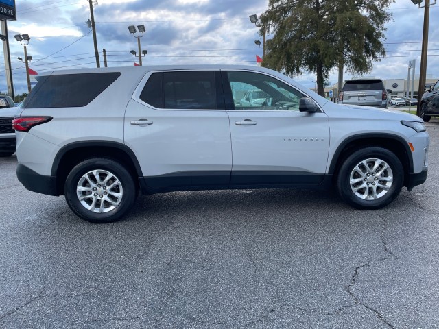 used 2022 Chevrolet Traverse car, priced at $29,995