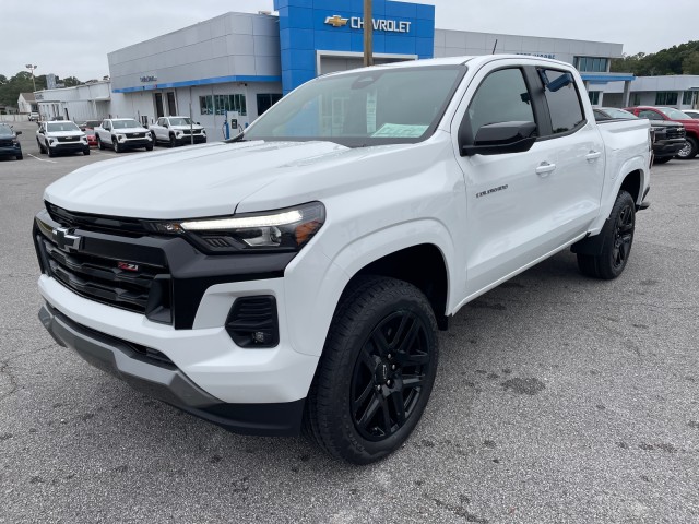 new 2024 Chevrolet Colorado car, priced at $46,705