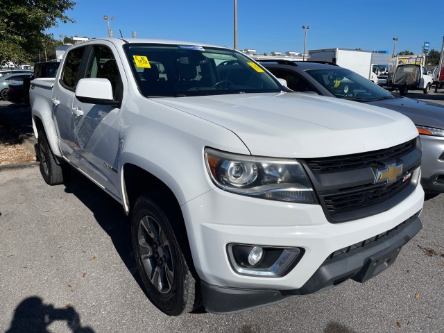 used 2015 Chevrolet Colorado car, priced at $24,995