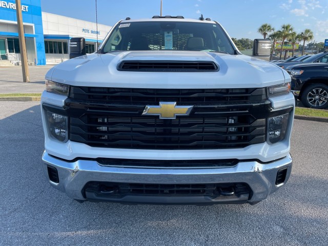 new 2024 Chevrolet Silverado 3500HD CC car, priced at $60,778