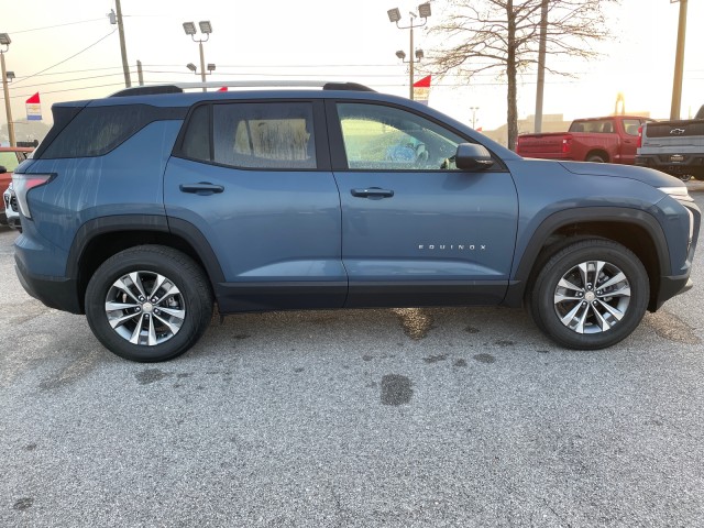 new 2025 Chevrolet Equinox car, priced at $33,490