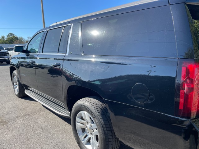 used 2019 Chevrolet Suburban car, priced at $27,995