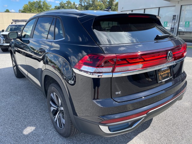 new 2024 Volkswagen Atlas Cross Sport car, priced at $36,199