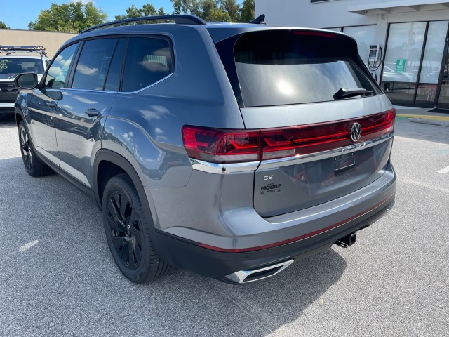 new 2024 Volkswagen Atlas car, priced at $43,999